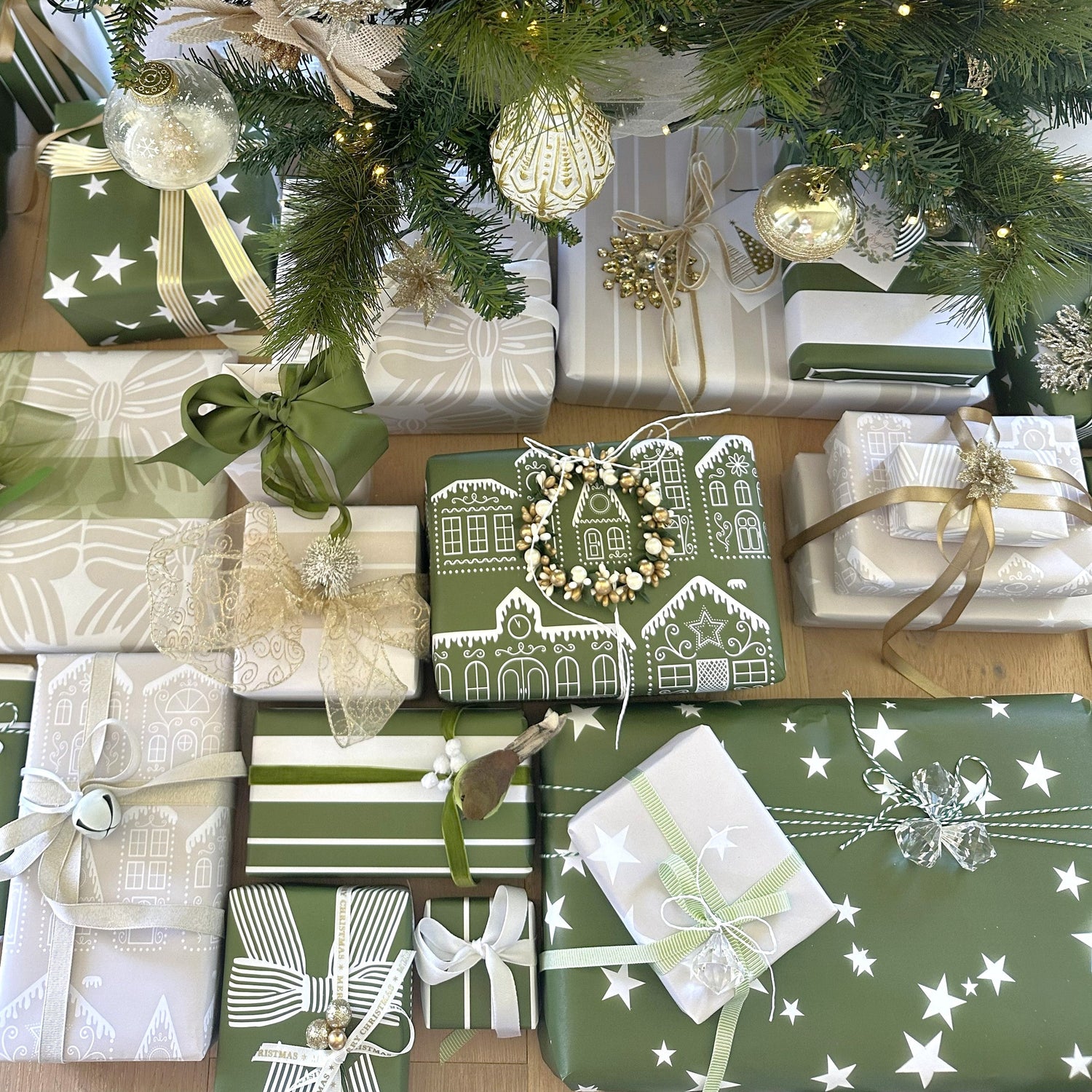 NOEL COLLECTION